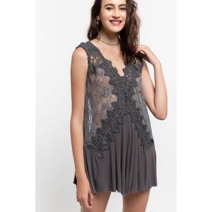 POL Charcoal Gray Lace-Trim Sleeveless Tunic